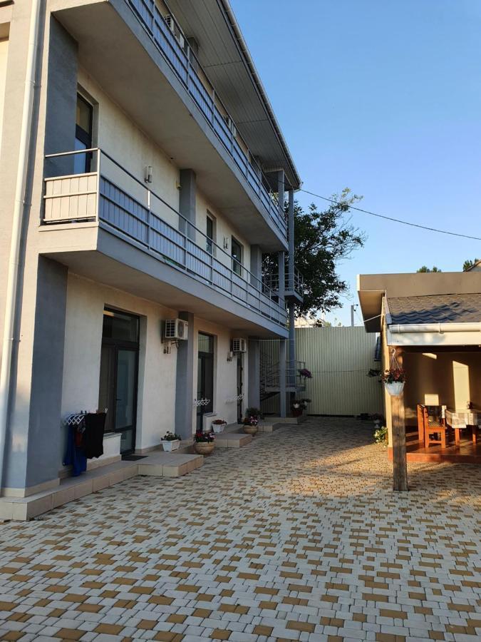 Hotel Aleksandriya Czarnomorsk Zewnętrze zdjęcie