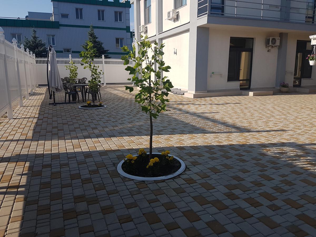 Hotel Aleksandriya Czarnomorsk Zewnętrze zdjęcie